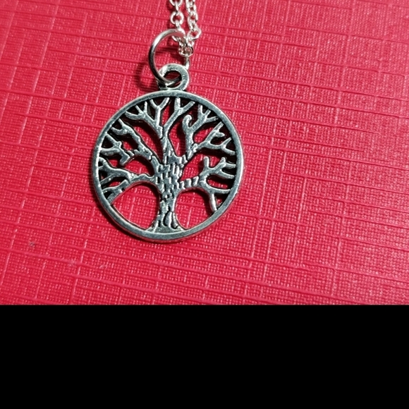 NEW Silver Tree of Life Pendant Necklace - Picture 4 of 4